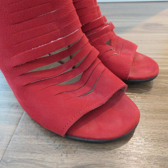 FLY LONDON Amid Suede Peep Toe Perforated Sandals in Red - Size US 10 - 10.5 - Picture 5 of 14
